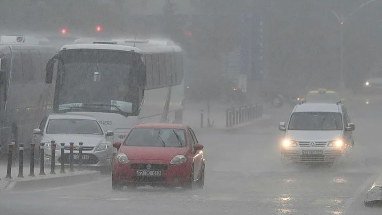 Meteoroloji'den bu bölgelere uyarı: Kuvvetli geliyor!