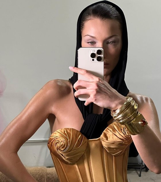 Bella Hadid yerine İsrailli modelle anlaştı: Fransız markadan ambargo!