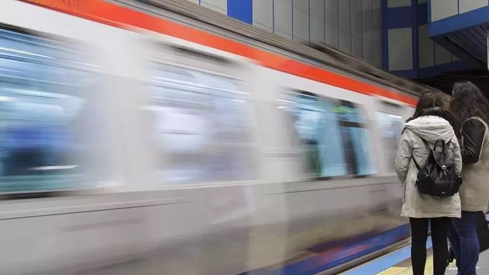 Bakan Uraloğlu tarih verdi: İstanbul'a yeni metro hattı!