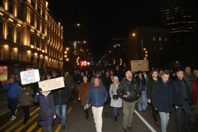 Sırbistan'da protestoların 9. günü: Halk sokakta!