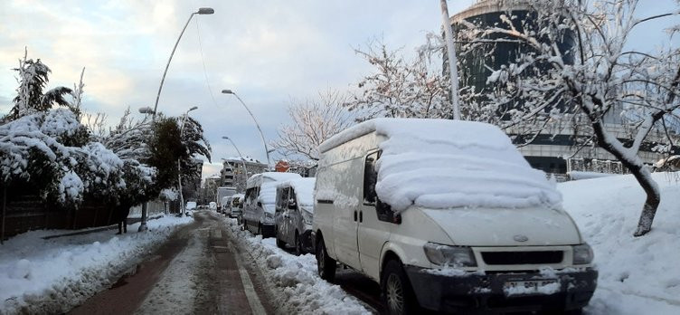 İstanbul'a yeni kar uyarısı: Bu tarihe dikkat!