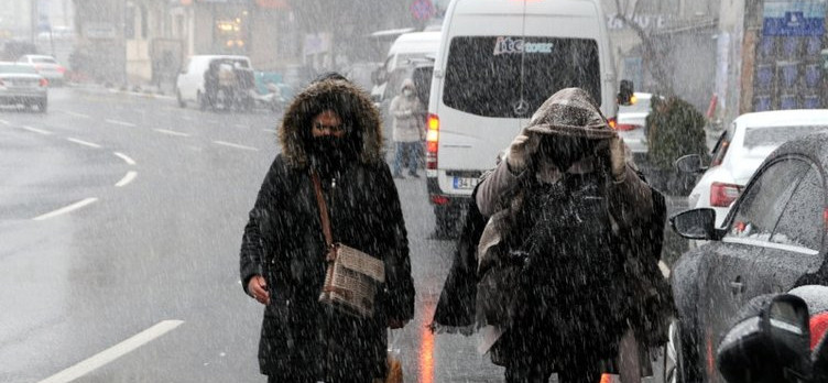 İstanbul'a yeni kar uyarısı: Bu tarihe dikkat!