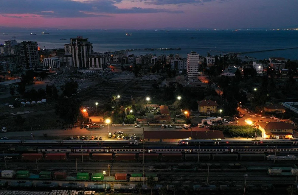 İki tren depremzedelere ev oldu: Aile gibi olduk!