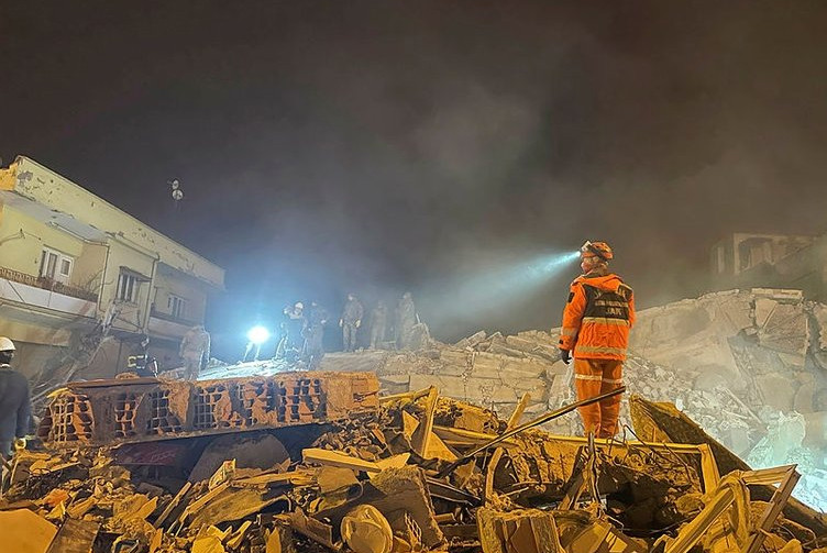 Enkazlardan alınan numuneler korkunç gerçeği ortaya çıkardı!