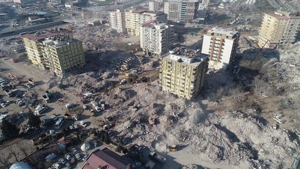 Küresel iş dünyasının deprem yardımları hız kesmiyor