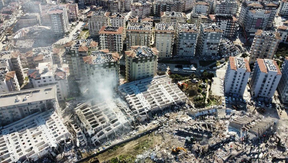 Küresel iş dünyasının deprem yardımları hız kesmiyor