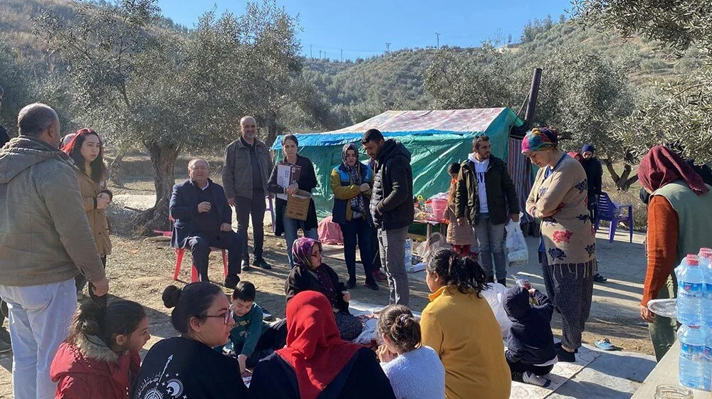 10 ilden göç var: Deprem bölgesindeki ilçede tek bir bina yıkılmadı!