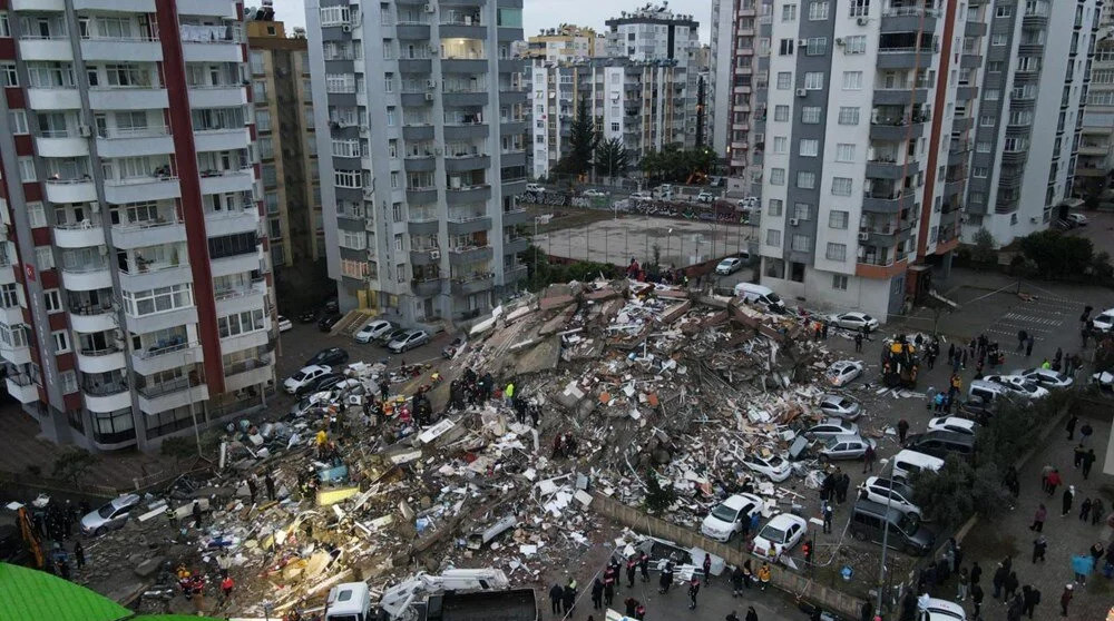 Türkiye yasta: Depremin vurduğu 10 ilden çarpıcı fotoğraflar!