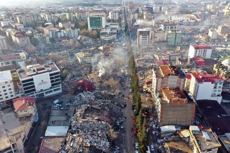 Alman basınından dikkat çeken sözler: Ya deprem Almanya'da olsaydı?