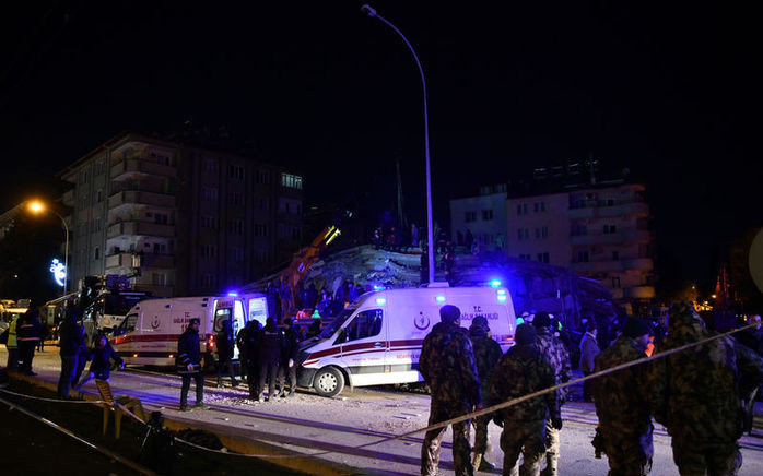 Yunan basınından Türkiye'ye destek: Hepimiz Türküz!