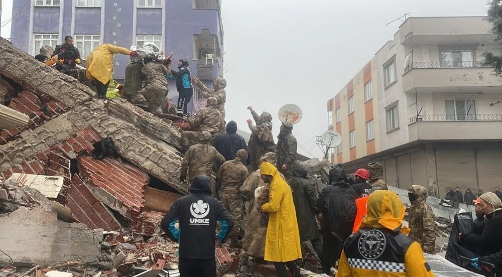 Depremden etkilenen illerde bugün hava nasıl olacak?