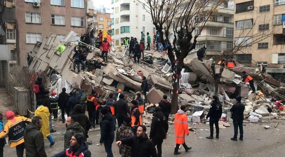 Depremden etkilenen illerde bugün hava nasıl olacak?