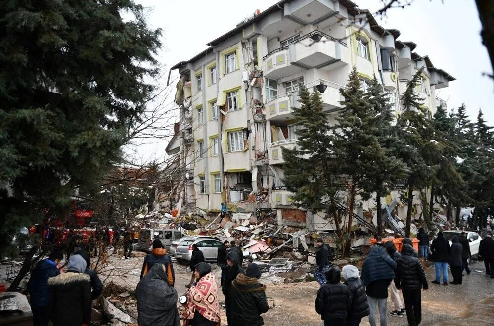 Depremden etkilenen illerde bugün hava nasıl olacak?