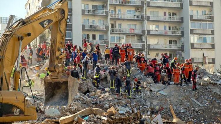 Uzmanından İzmir'in o ilçelerine uyarı: 7 üzerinde depremde...