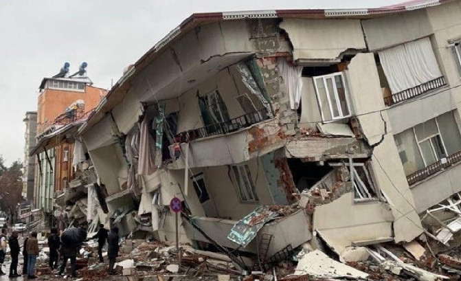 İstanbul'da hangi mahalleler daha riskli? Uzman isim o bölgelere dikkat çekti!