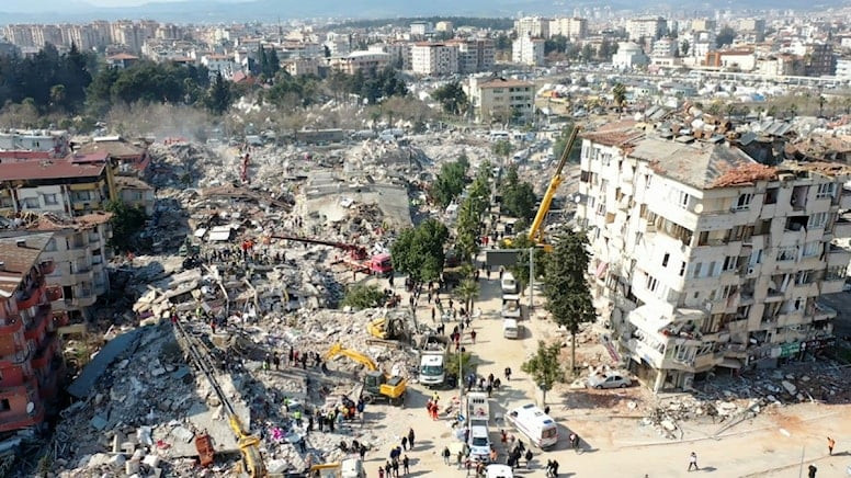 Korkutan rapor: Yıkılan binalarda beton kalitesi limitlerin çok altında!