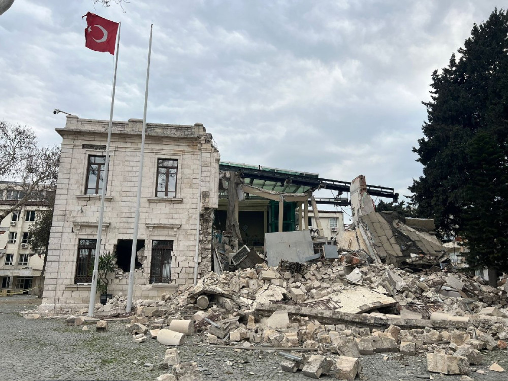 Korkutan rapor: Yıkılan binalarda beton kalitesi limitlerin çok altında!