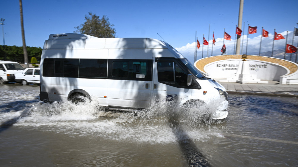 Kıyı şeridi 101 metreye ulaştı: Uzman isimden uyarı!