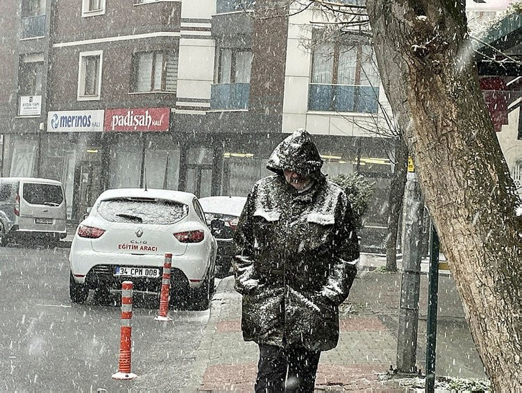 Meteoroloji'den 'karla karışık yağmur' uyarısı: Marmara için saat verildi!