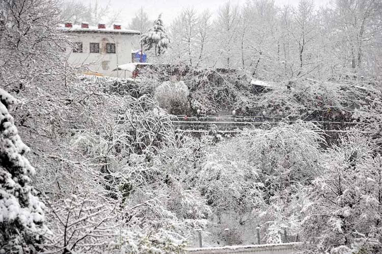 Uludağ beyaza büründü: Kar kalınlığı 1 metreye ulaştı