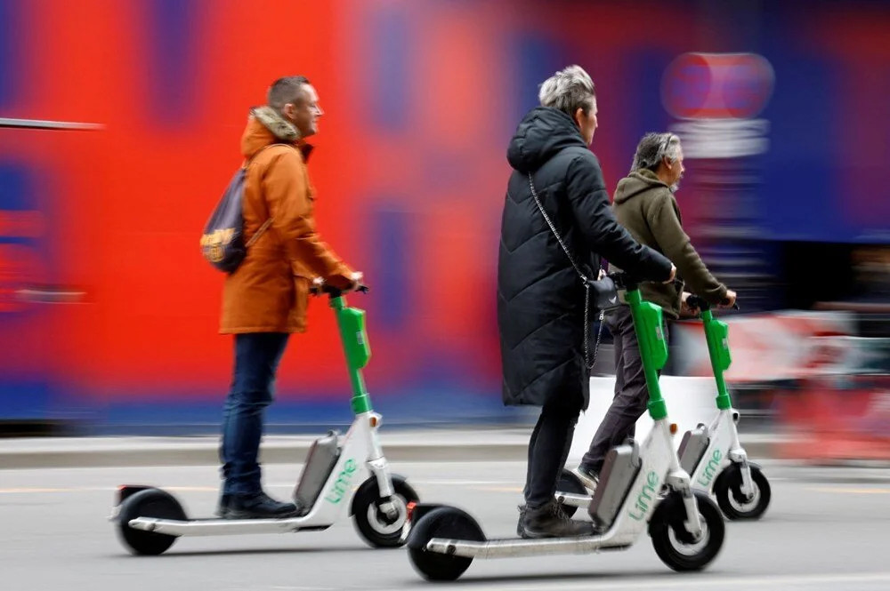 2.5 milyon kişi kullanıyor: Paris'te scooter referandumu!