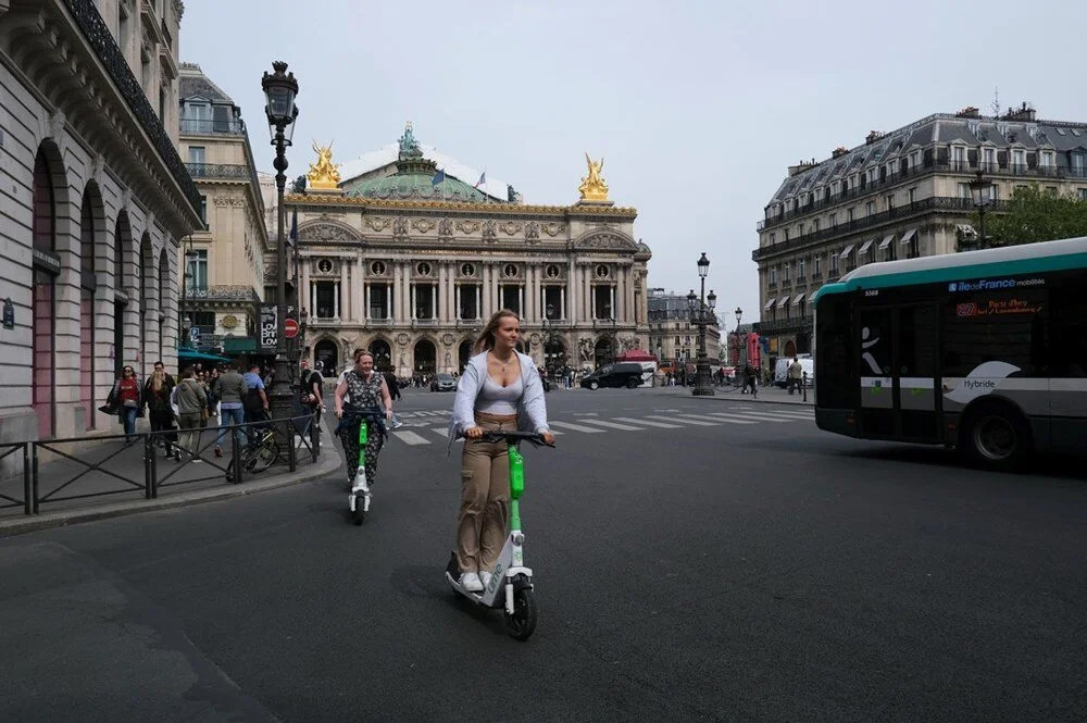 2.5 milyon kişi kullanıyor: Paris'te scooter referandumu!