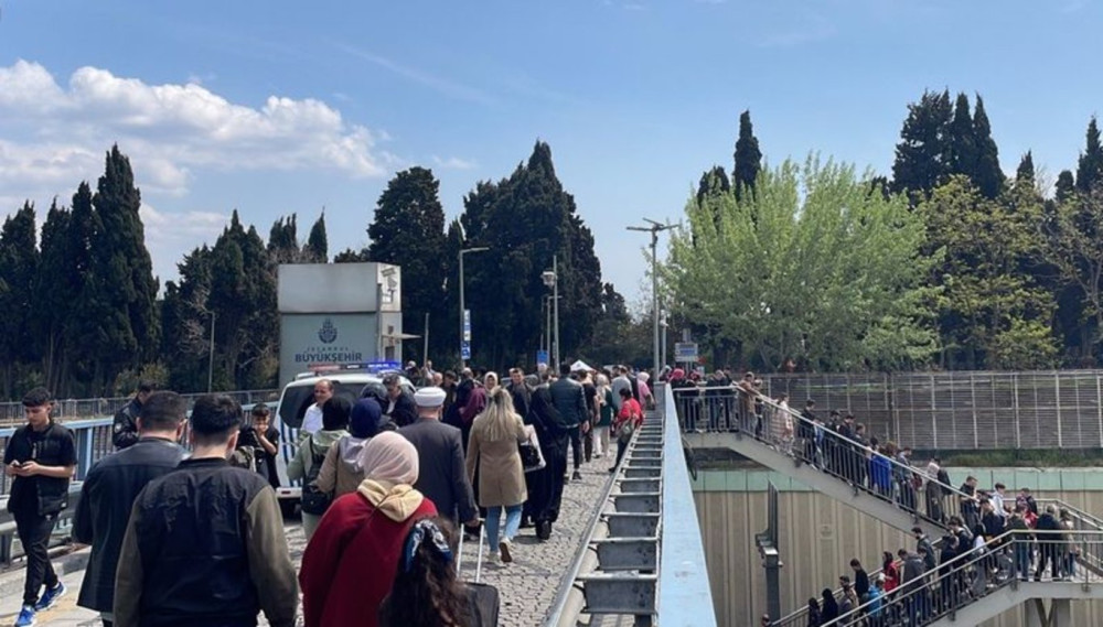 Kentten kalabalık manzaralar, İstanbul sokakta!