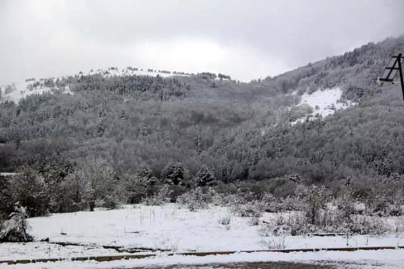 İstanbul'a 3 saat uzaklıkta: Kar kalınlığı 10 santimetreye ulaştı!