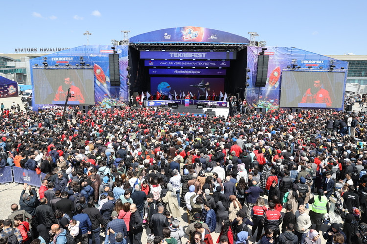 İstanbul'da Teknofest rüzgarı