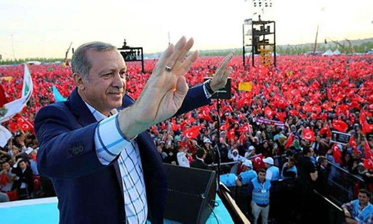 Listeler için sona yaklaşıldı! AK Parti'de revizyon