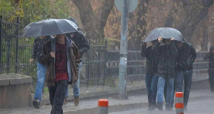 Meteoroloji'den günlerce sürecek sağanak uyarısı!