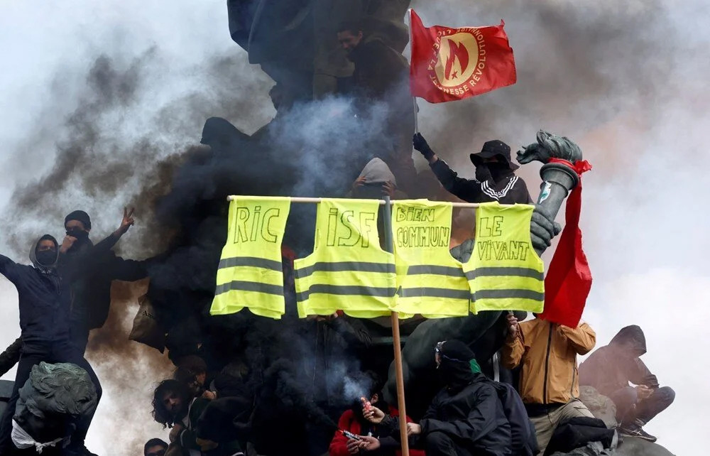 Fransa'da olaylı 1 Mayıs: 200 kişi gözaltında!