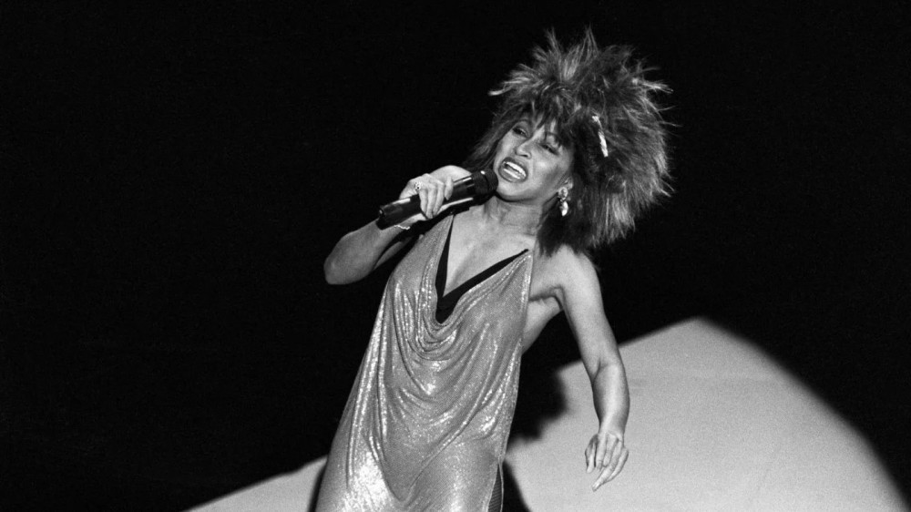 Rock'n Roll'un kraliçesi Tina Turner hayata veda etti