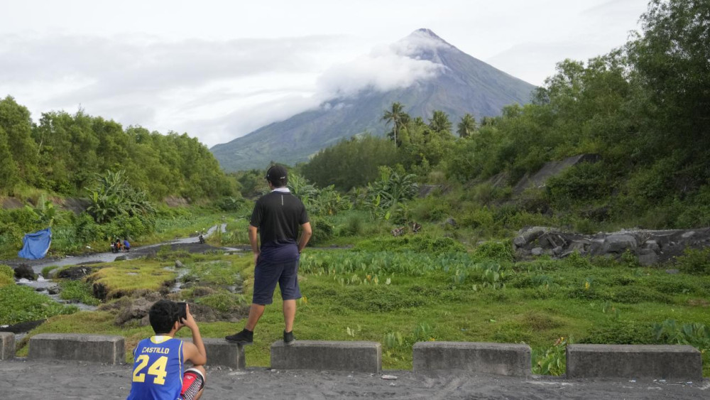 Filipinler alarmda: 13 bin kişi tahliye edildi!