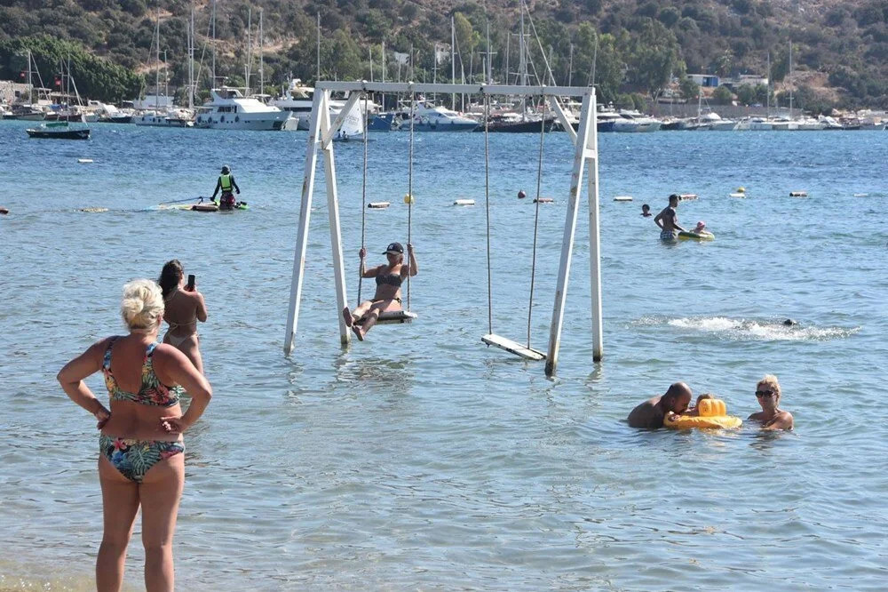 Bodrum'da bayram hareketliliği: 750 liraya da var, 10 bin euroya da!