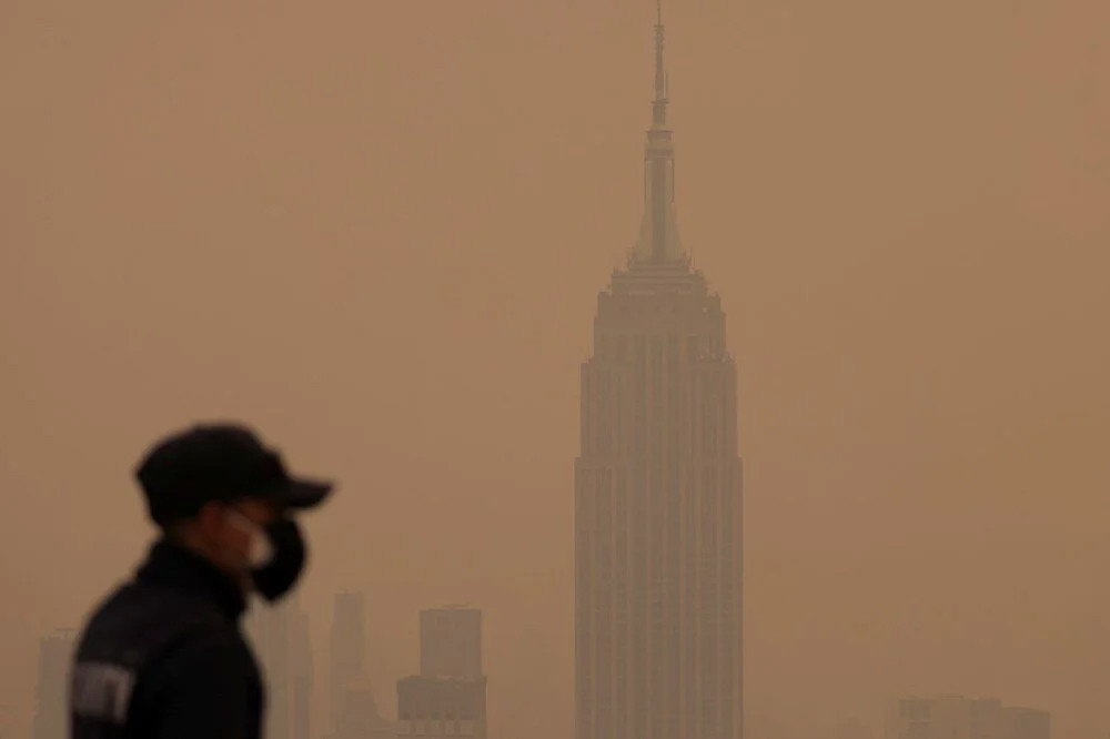 New York'ta kırmızı alarm: Maske geri döndü!