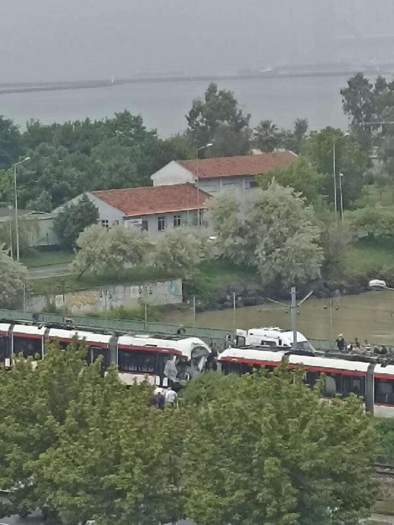 Samsun'da korkunç kaza: İki tramvay çarpıştı