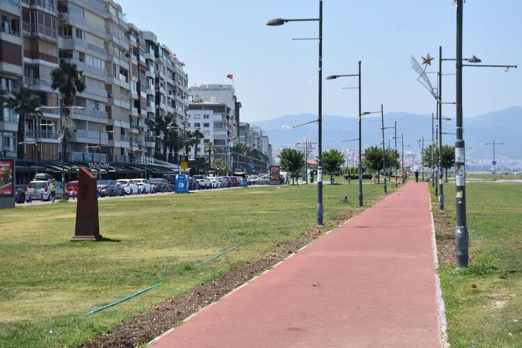 İzmir'de, Kordon boş kaldı