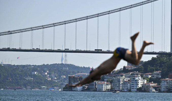 Sağlık Bakanlığı ve AKOM'dan sıcaklık uyarısı: Dışarı çıkmayın