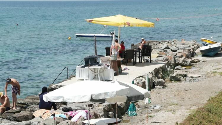 Skandal! Halka açık alanda 'beton loca'