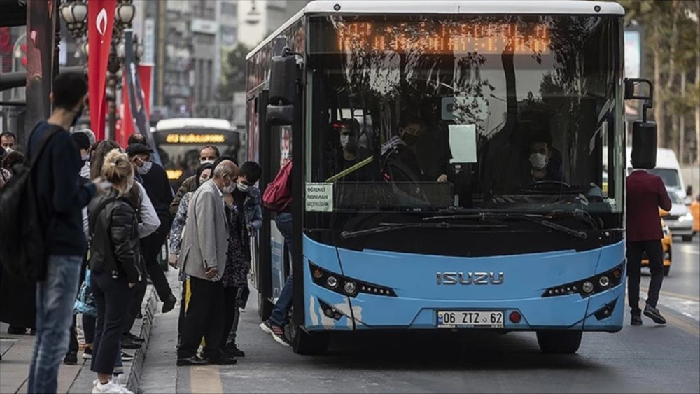 65 yaş üstü toplu taşıma ücretli mi olacak?