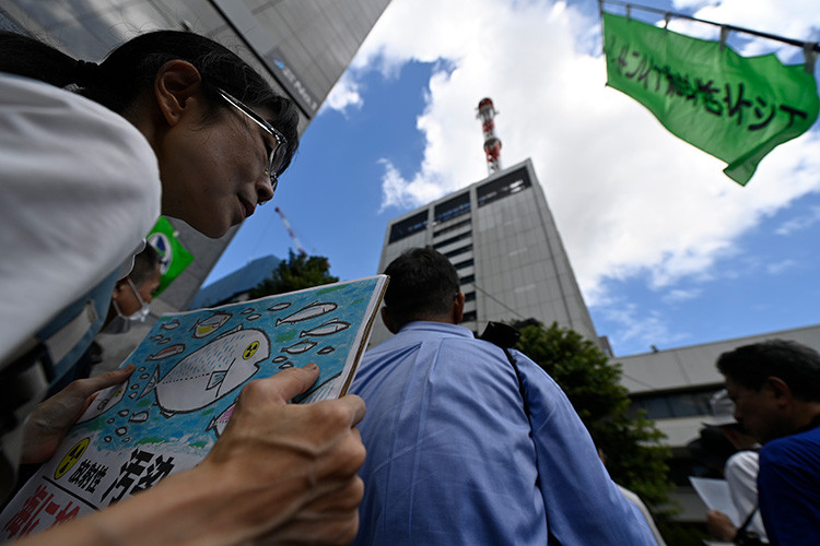 Japonya, radyoaktif atık suyu okyanusa boşaltmaya başladı!