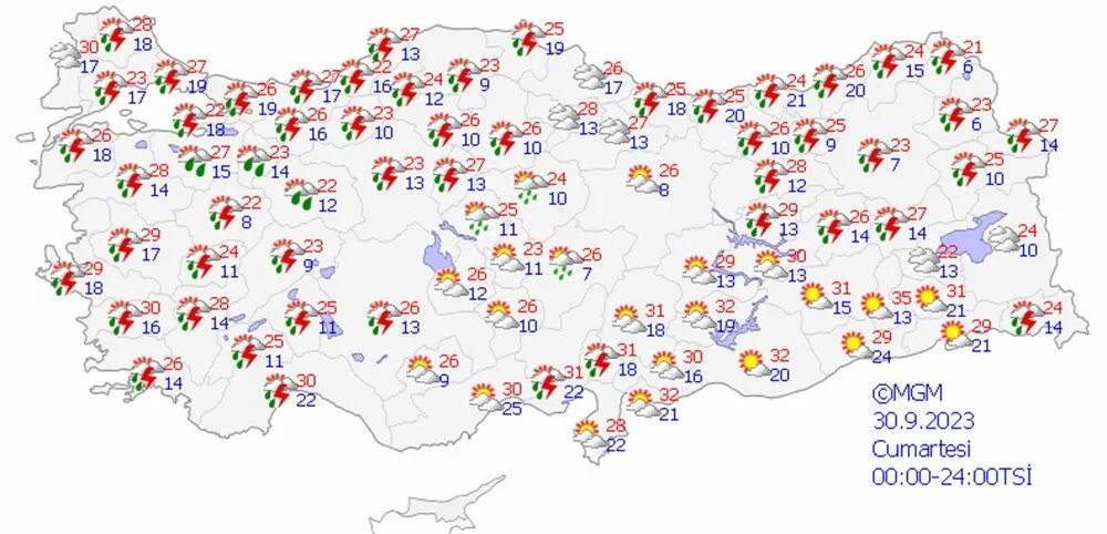 AKOM bu geceye dikkat çekti: İstanbul için sağanak uyarısı!