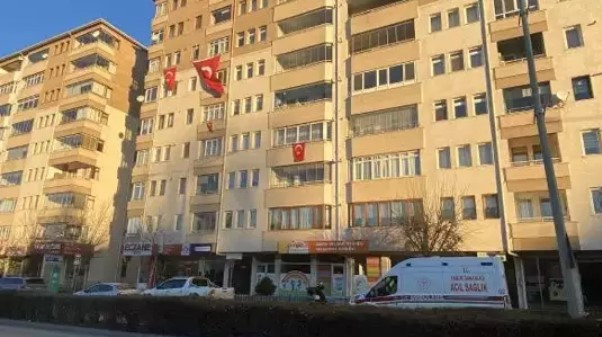 Şehidin ailesi acı haberi çadırda aldı