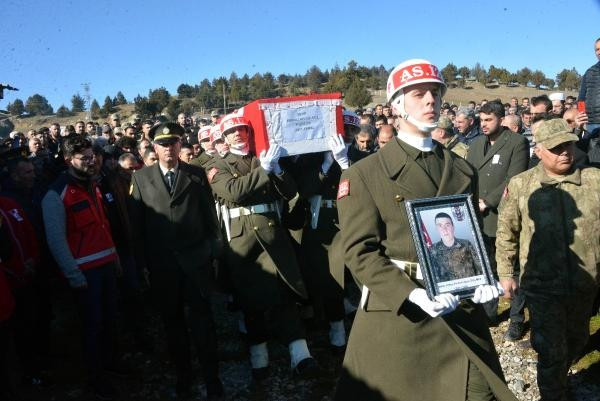 Türkiye şehitlerini uğurladı