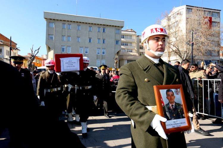 Türkiye şehitlerini uğurladı