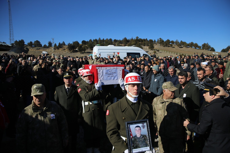 Türkiye şehitlerini uğurladı