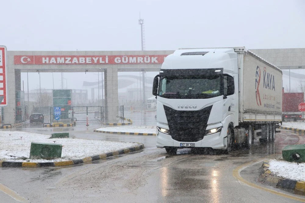 Edirne beyaza büründü 