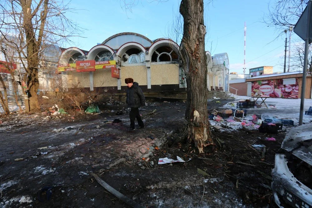 Donetsk'te pazar alanında patlama: Çok sayıda ölü var!