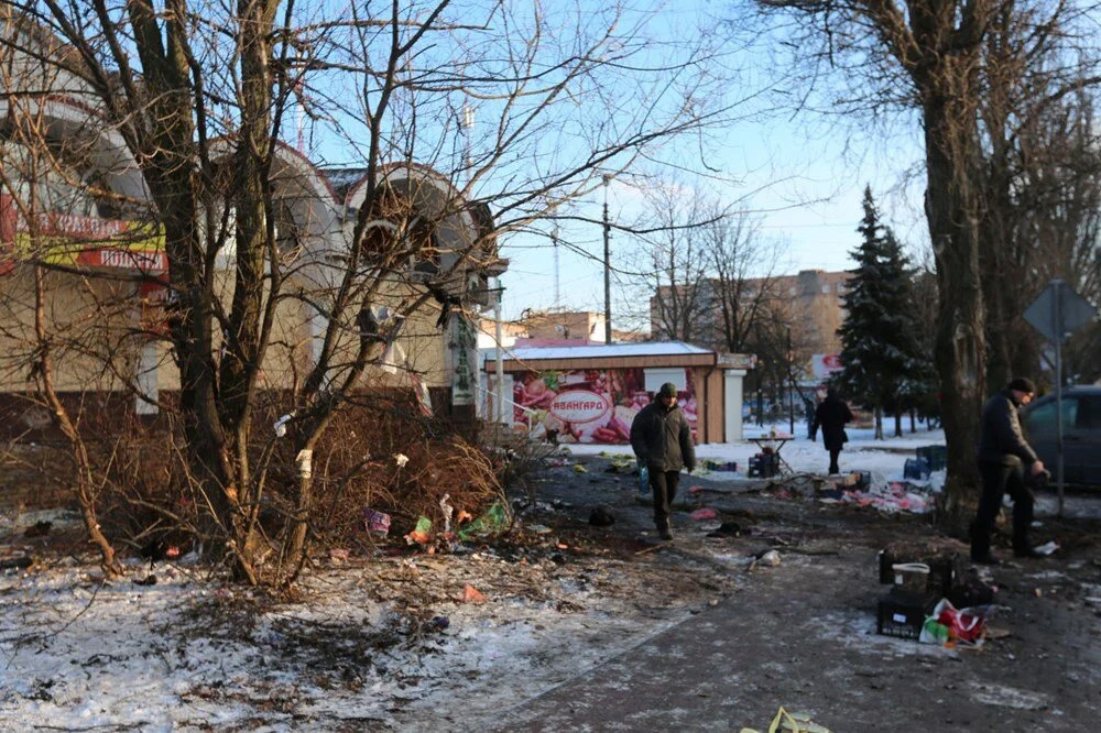 Donetsk'te pazar alanında patlama: Çok sayıda ölü var!